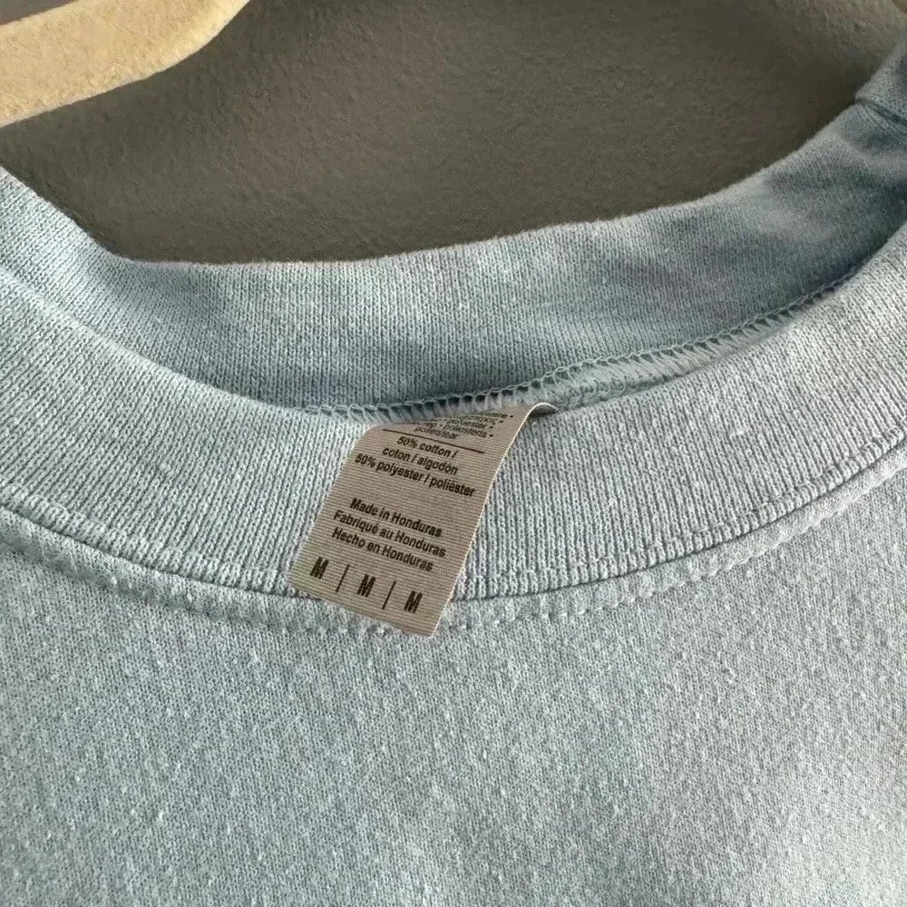 Basic Crewneck - Picture 3 of 5